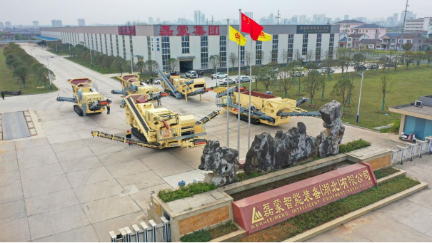 Choosing the Right Mobile Crushing and Screening Equipment Company for Your Project: Why Leimeng Leads the Industry
